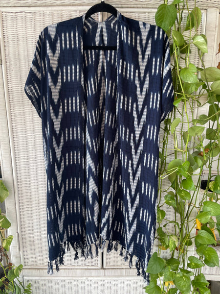 Handwoven light kimono shawl (navy)