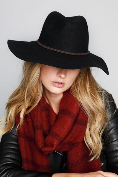 Little black wool hat - Zing Zing!